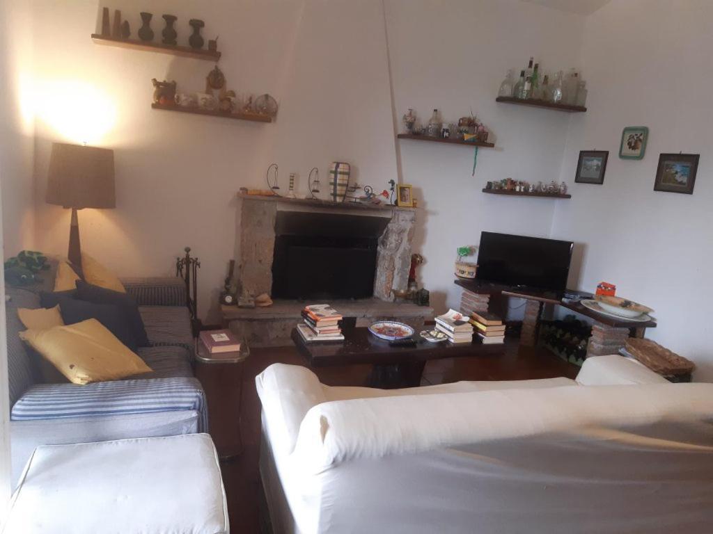 La Casa Di Mario Villa อิทริ ภายนอก รูปภาพ